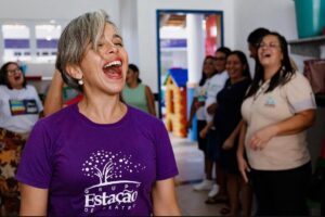 OFICINA “ESTAR ATENTO: EXERCÍCIO DA ESCUTA NA CENA” Grupo Estação de Teatro (RN)