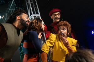 Sesc Apresenta: Artes Cênicas – Espetáculo “Missão: Matinê” com Grupo de Teatro Clowns de Shakespeare (RN)
